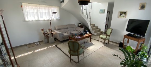 3 bedrooms House in Vendee, France No. 300441 2