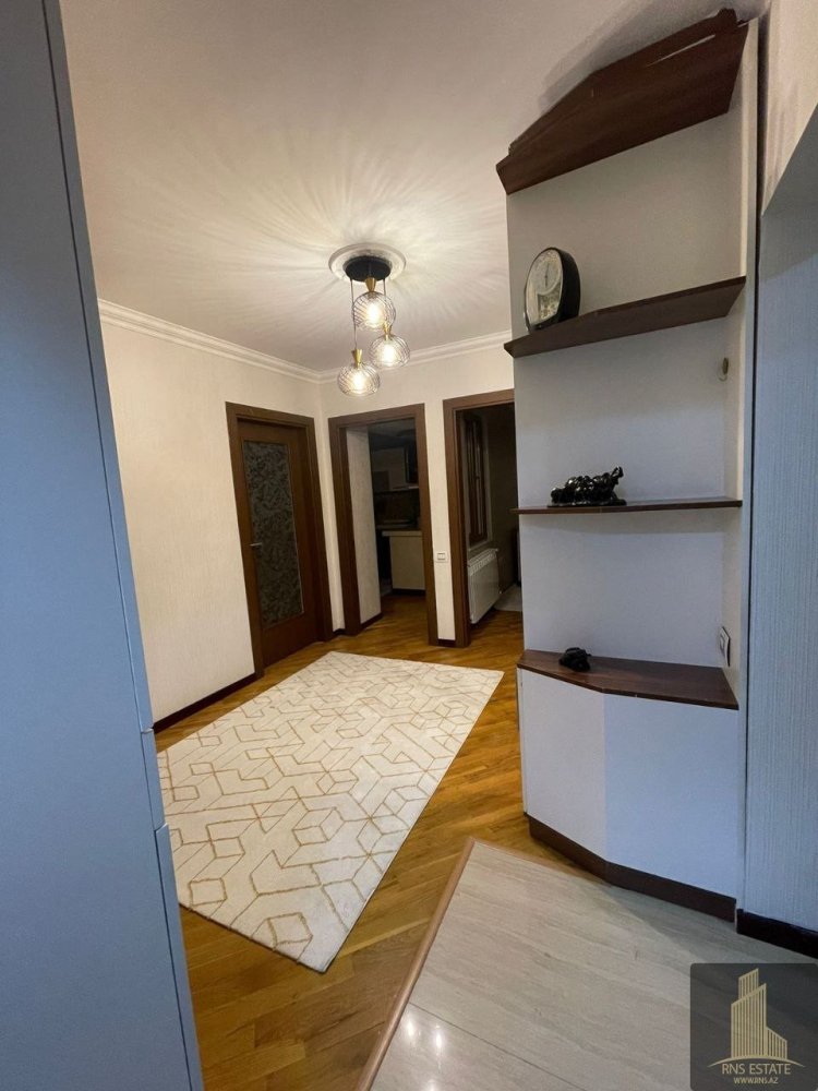 3 bedrooms Apartment in Baku, Azerbaijan No. 1661