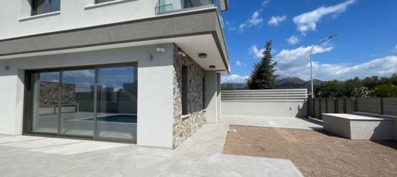 Propiedad comercial de 3 dormitorios en Moni, Cyprus No. 71637 4