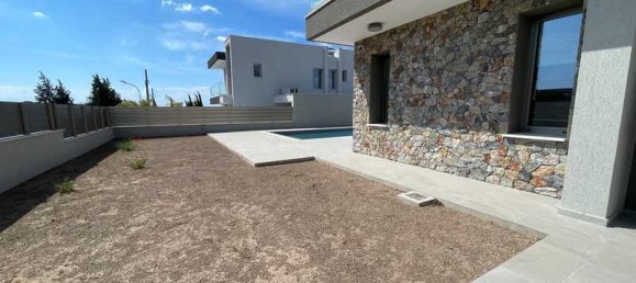 Propiedad comercial de 3 dormitorios en Moni, Cyprus No. 71637 3