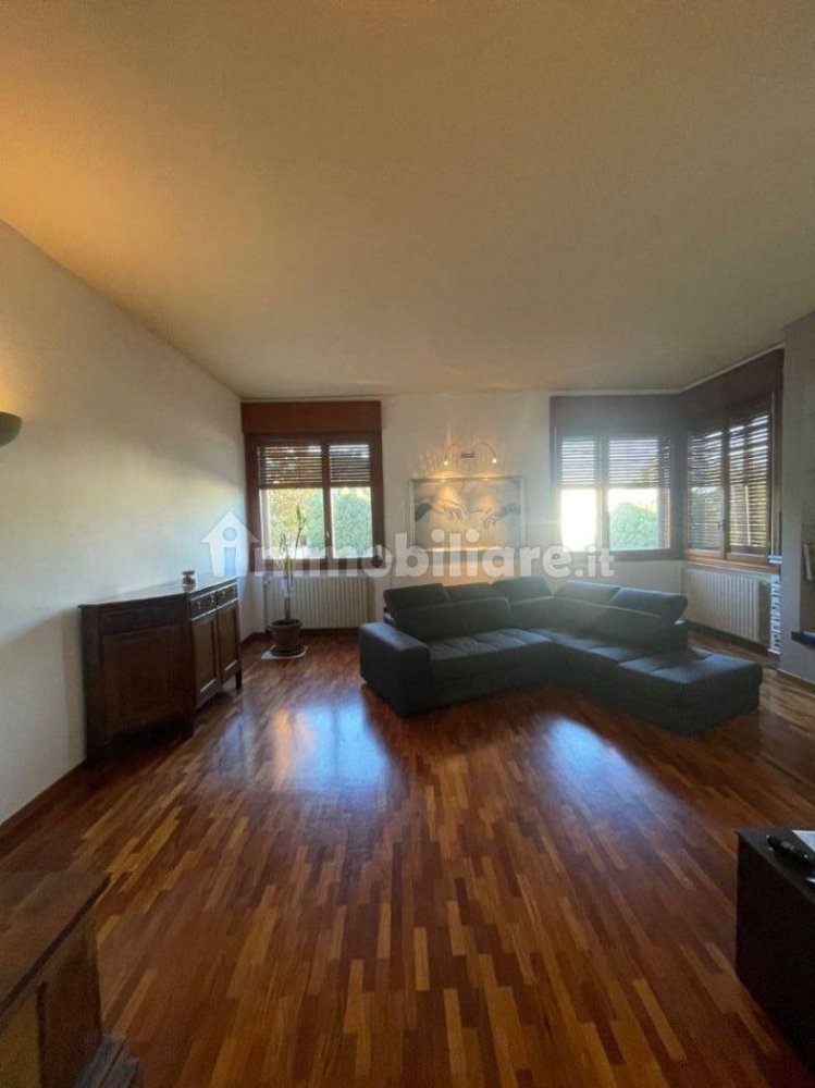 3 bedrooms Apartment in Imola, Italy No. 330266