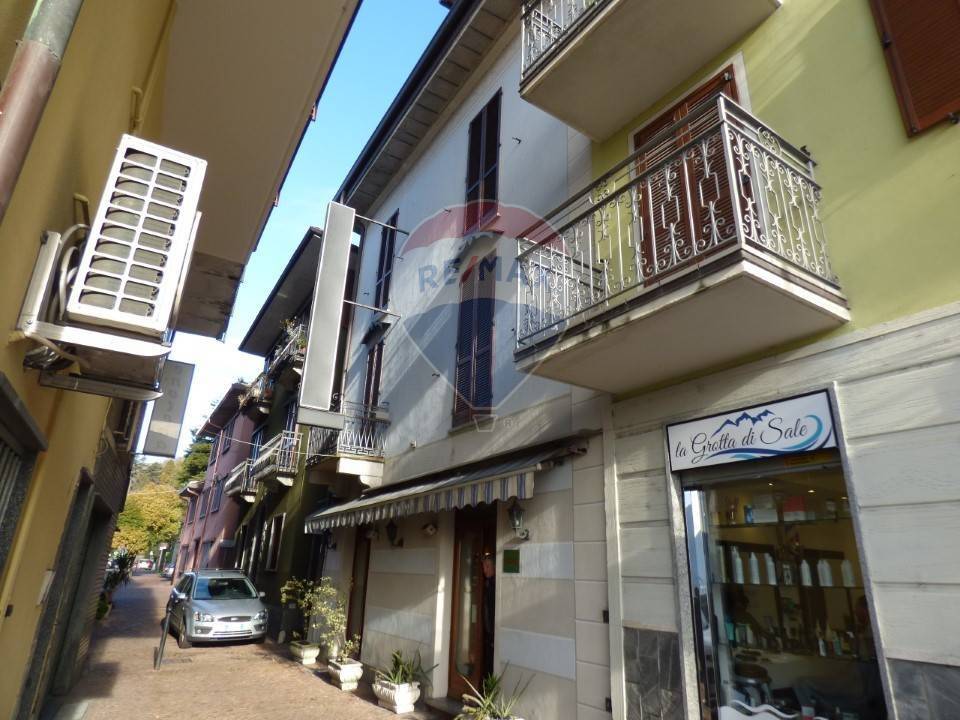  بناية في Luino, Italy 770متر مربع رقم 320729