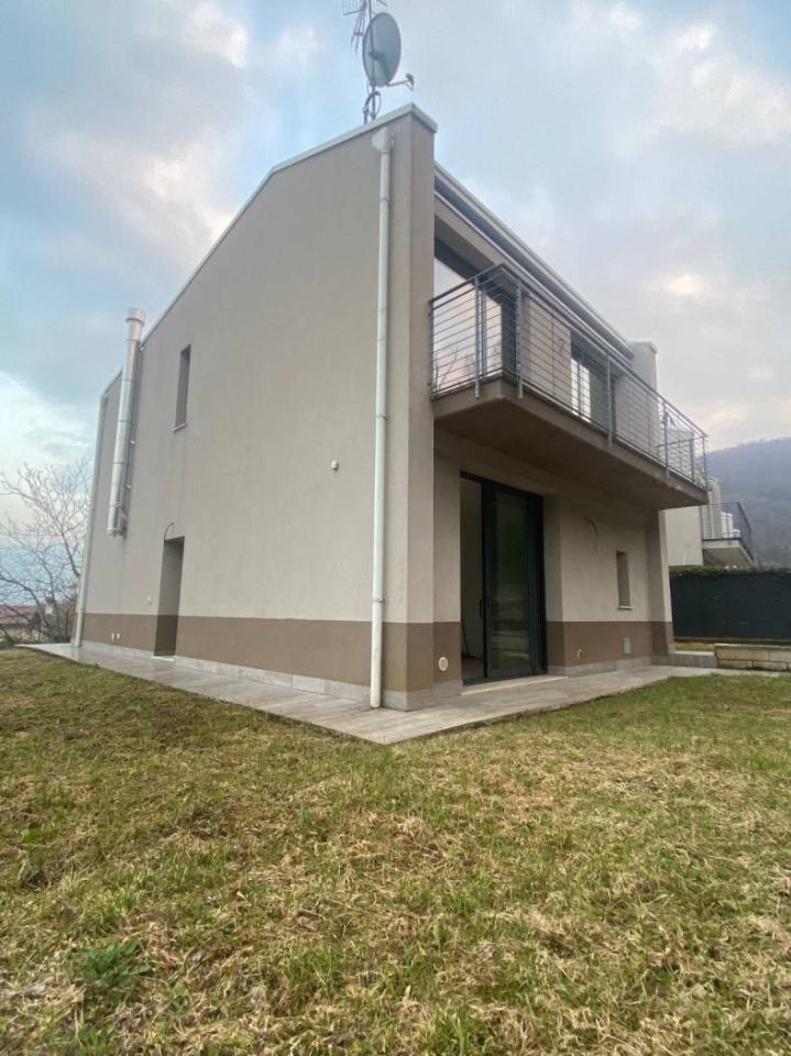 6 rooms Villa in Collebeato, Italy No. 25503