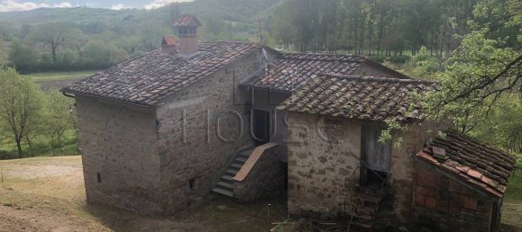 2 Schlafzimmer Haus in Monterchi, Italy, Nr. 151897 4