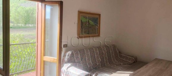 2 Schlafzimmer Haus in Monterchi, Italy, Nr. 151897 8