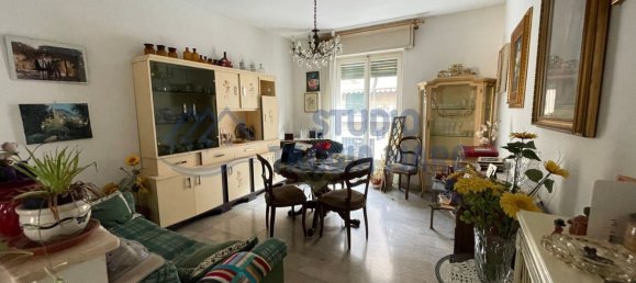 4 rooms Apartment in Taggia, Italy No. 82100 4