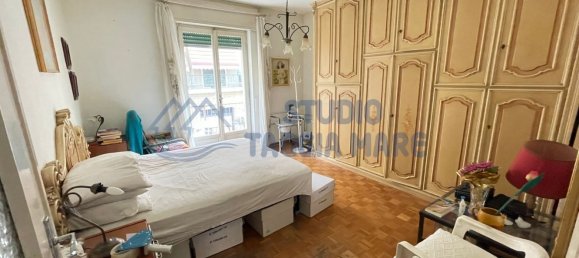4 rooms Apartment in Taggia, Italy No. 82100 9