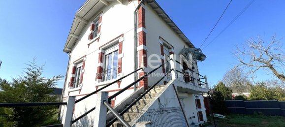 3 chambres Maison à Poulaines, France No. 256383 12