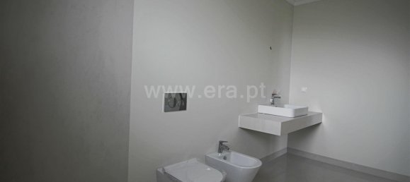 Дом с 3 спальнями в Фуншал, Португалия № 94269 13