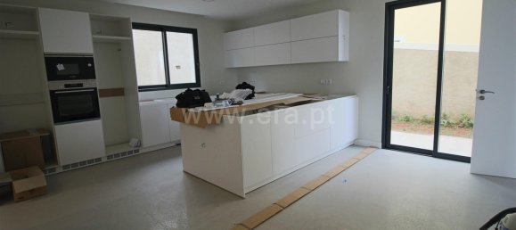 Дом с 3 спальнями в Фуншал, Португалия № 94269 12