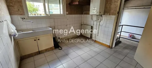 3 bedrooms House in La Roche-sur-Yon, France No. 346894 3