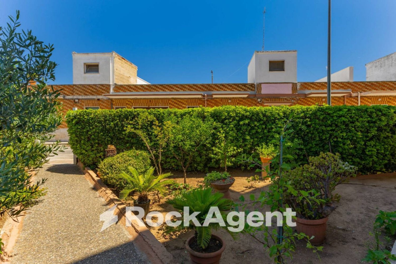 Квартира с 2 спальнями в Битонто, Италия № 397588