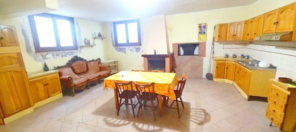 Вилла с 9 комнатами в Теверола, Италия № 78846 36