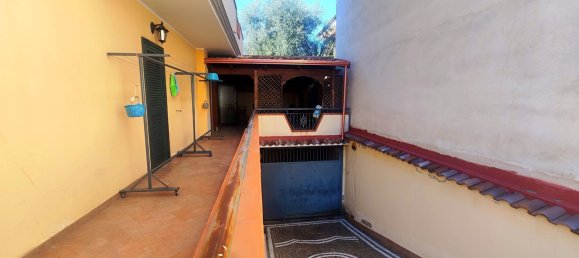 Вилла с 9 комнатами в Теверола, Италия № 78846 18