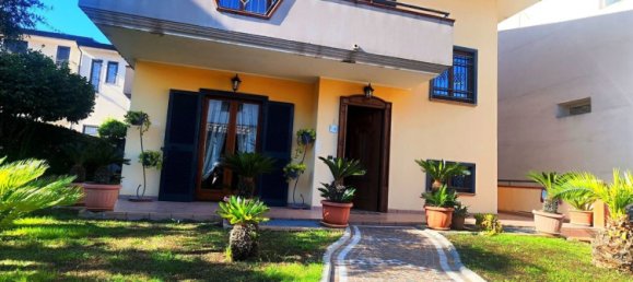 Вилла с 9 комнатами в Теверола, Италия № 78846 30