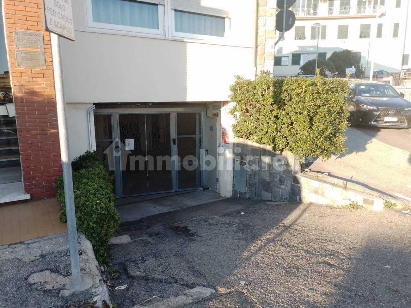 20m² Parking in Genoa, Italy No. 171837