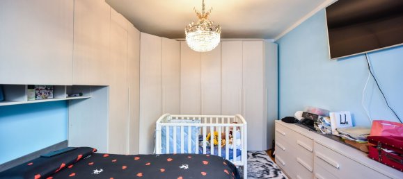 8 rooms House in Settimo Torinese, Italy No. 49729 32