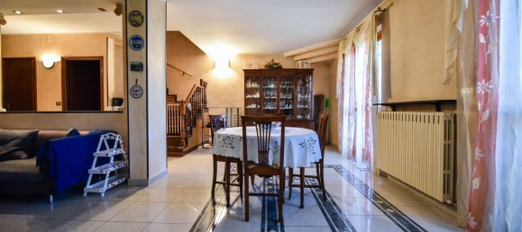 8 rooms House in Settimo Torinese, Italy No. 49729 14