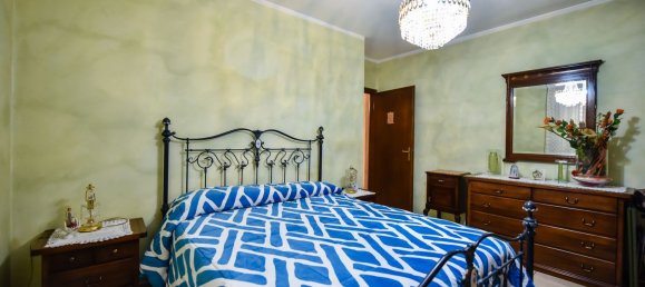 8 rooms House in Settimo Torinese, Italy No. 49729 6