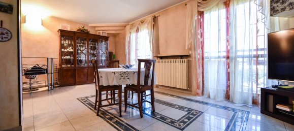 8 rooms House in Settimo Torinese, Italy No. 49729 17