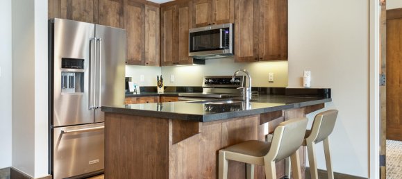 2 bedrooms Cafe / restaurant in Avon, USA No. 84 12