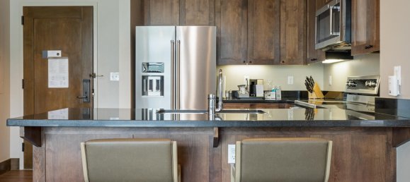 2 bedrooms Cafe / restaurant in Avon, USA No. 84 13