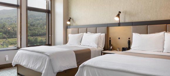 2 bedrooms Cafe / restaurant in Avon, USA No. 84 27