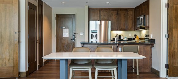 2 bedrooms Cafe / restaurant in Avon, USA No. 84 8