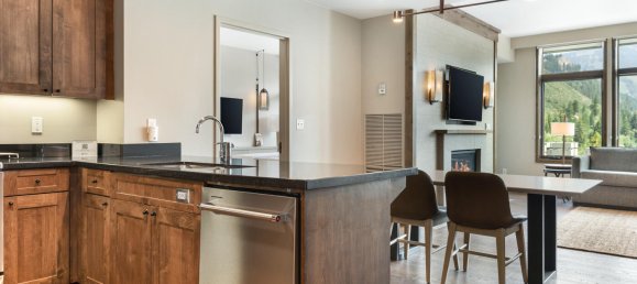 2 bedrooms Cafe / restaurant in Avon, USA No. 84 7