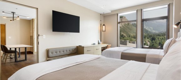 2 bedrooms Cafe / restaurant in Avon, USA No. 84 25