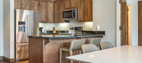 2 bedrooms Cafe / restaurant in Avon, USA No. 84 9