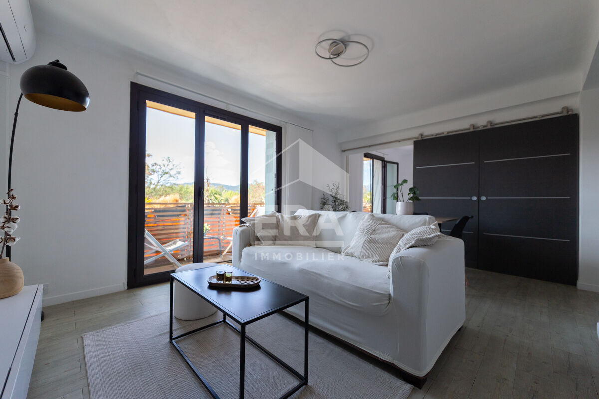 3 rooms Apartment in Mandelieu-la-Napoule, France No. 278830