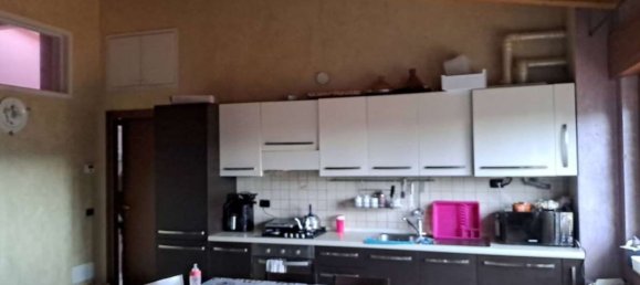 Apartamento de 4 habitaciónes en Induno Olona, Italy No. 3184 11