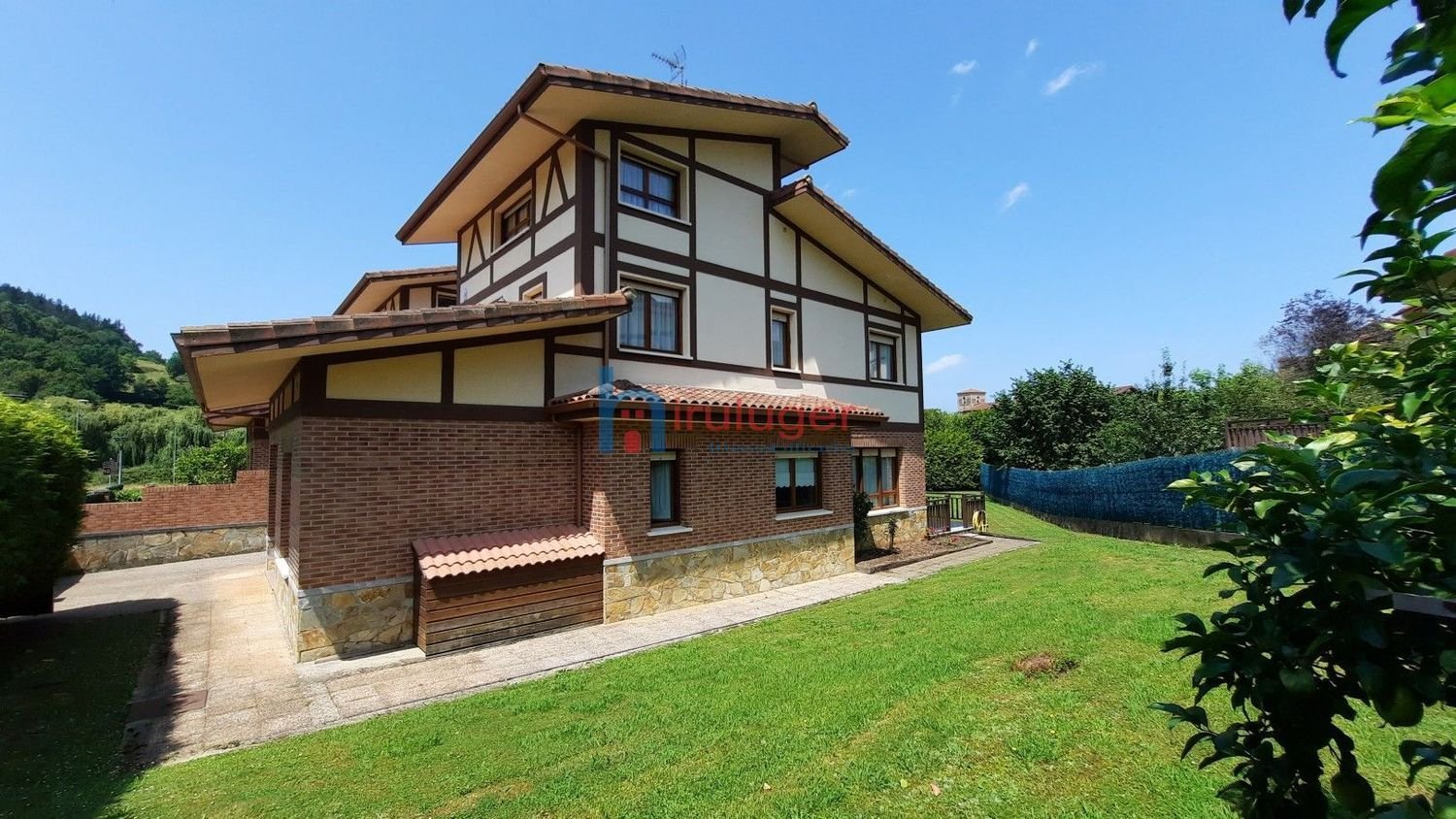 5 bedrooms House in Basque Autonomous Community, Spain No. 148939