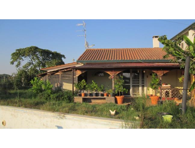 5 bedrooms Villa in Mesola, Italy No. 253403
