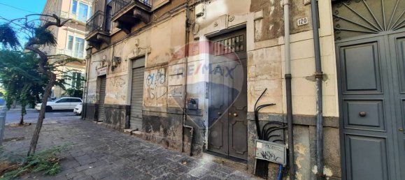 2 Schlafzimmer Gewerbliche Immobilie in Catania, Italy, Nr. 329279 3