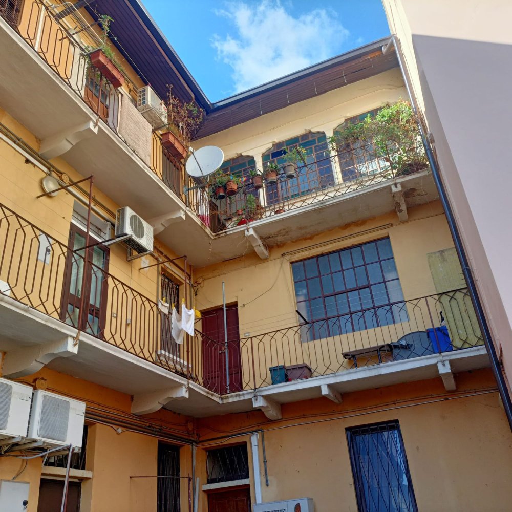 3 bedrooms Apartment in Abbiategrasso, Italy No. 357933