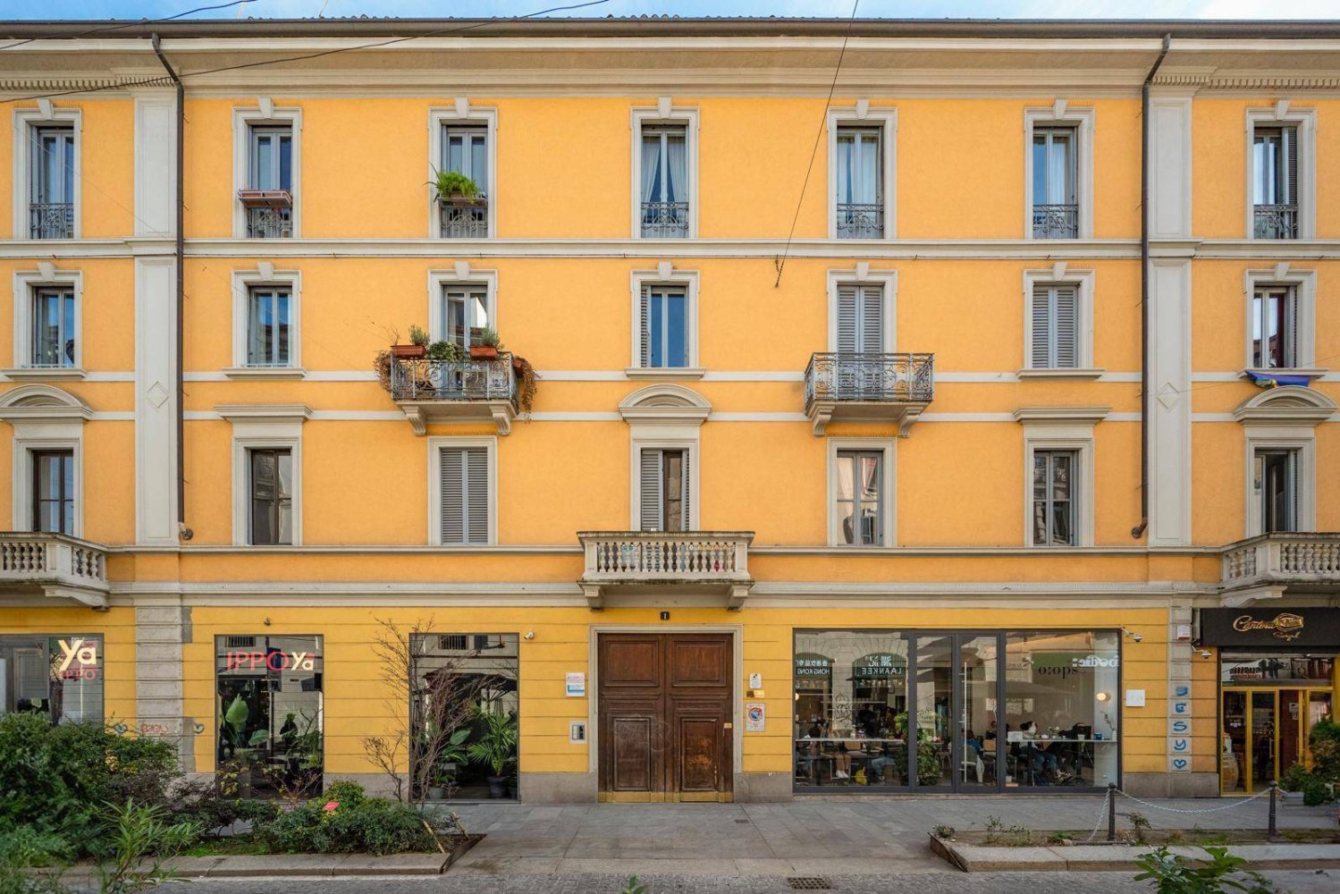 2 rooms Apartment in Milan, Italy No. 350275