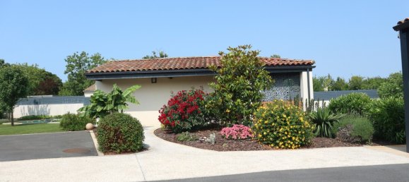 5 bedrooms Villa in La Rochelle, France No. 347652 11