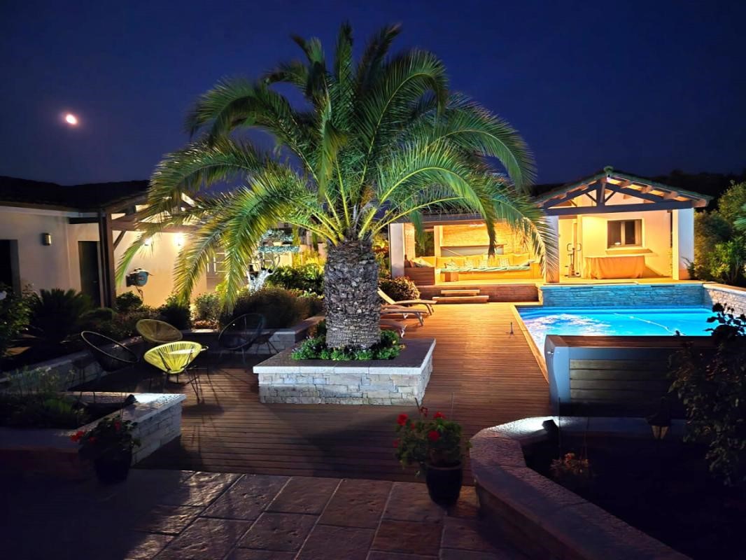 5 bedrooms Villa in La Rochelle, France No. 347652