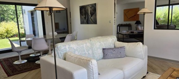 5 bedrooms Villa in La Rochelle, France No. 347652 6