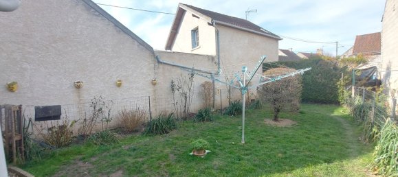 3 bedrooms House in Guernes, France No. 136229 2