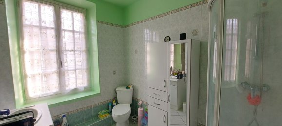 3 bedrooms House in Guernes, France No. 136229 12