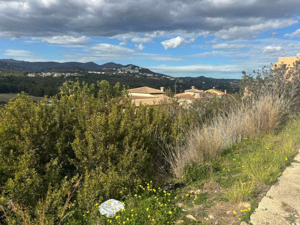  Land in Calpe, Spain No. 212974