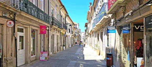 567m² Building in Viana do Castelo, Portugal No. 142991 2