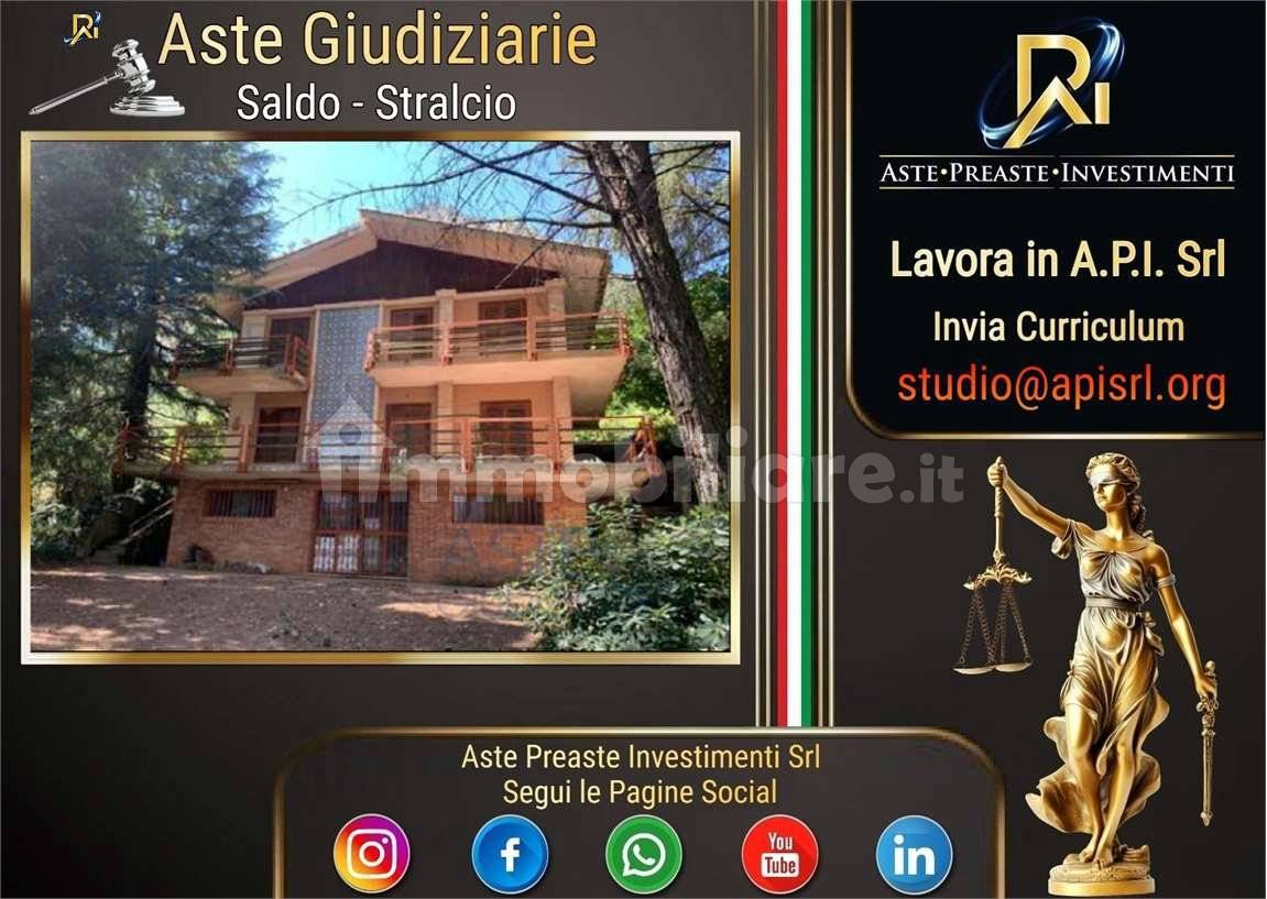 4 bedrooms Apartment in Monreale, Italy No. 290716