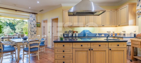 5 bedrooms Villa in Cadiz, Spain No. 103971 25