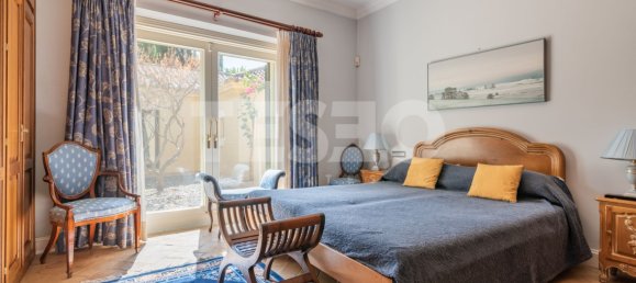 5 bedrooms Villa in Cadiz, Spain No. 103971 2