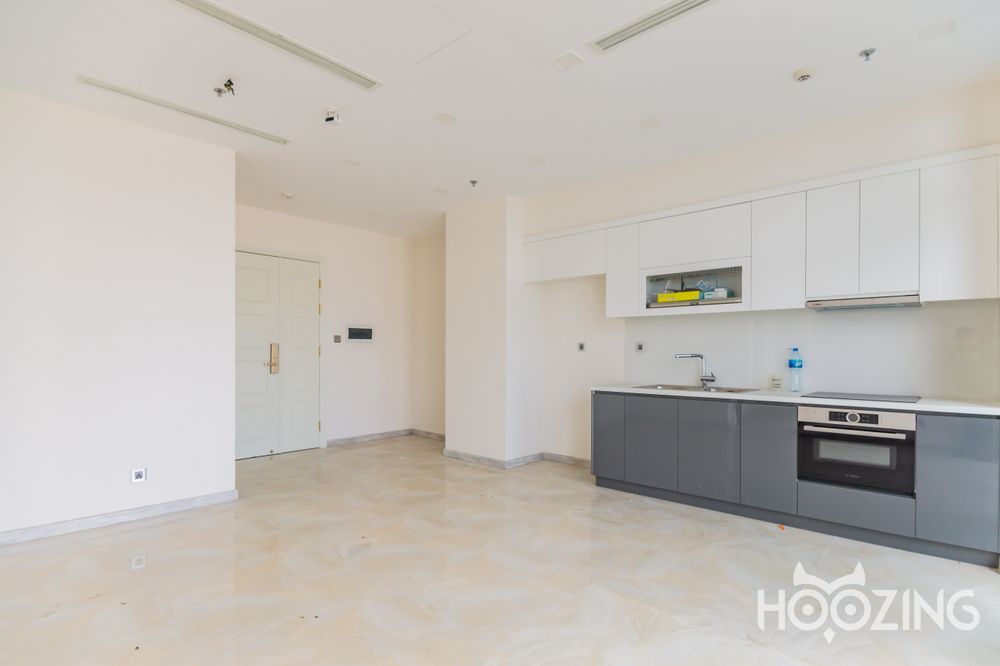 2 rooms Office in District 1, Vietnam No. 18116