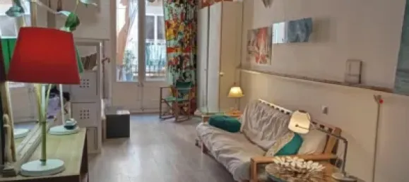 Apartamento de 1 dormitorio en Ciudad Vieja, Spain No. 24350 9